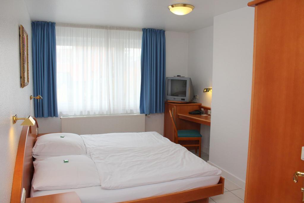 Hotel Sonne Leinfelden-Echterdingen Chambre photo