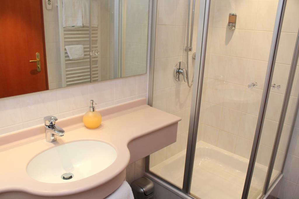 Hotel Sonne Leinfelden-Echterdingen Extérieur photo